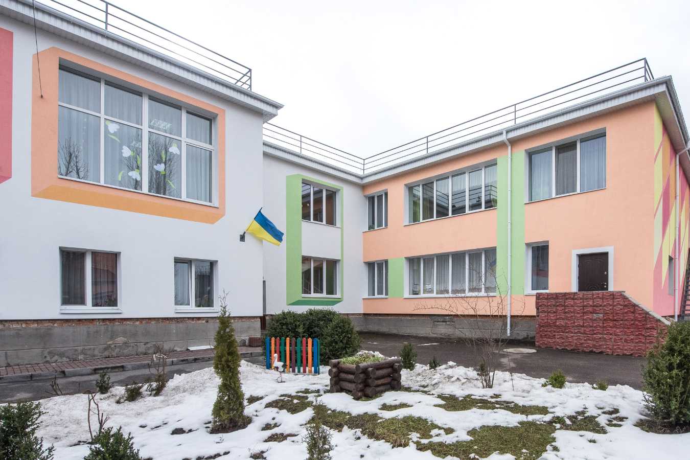 Стан після Капітальний ремонт ДНЗ Ластівка, Хмельницький Капітальний ремонт будівлі ДНЗ №21 «Ластівка», м.Хмельницький, 2021р.