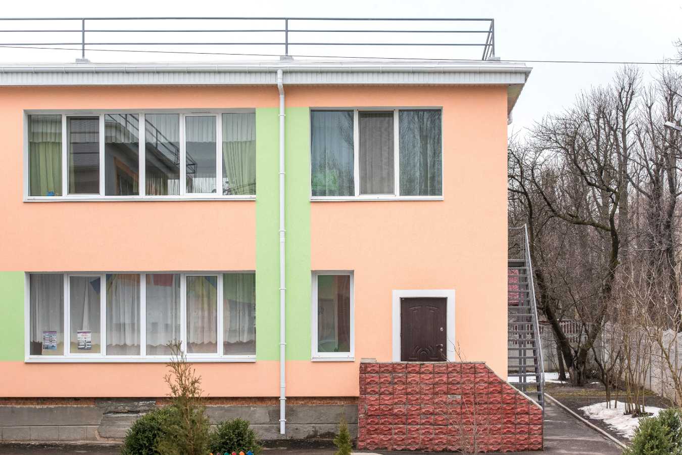 Стан після Капітальний ремонт ДНЗ Ластівка, Хмельницький Капітальний ремонт будівлі ДНЗ №21 «Ластівка», м.Хмельницький, 2021р.