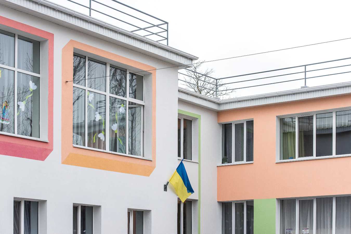Стан після Капітальний ремонт ДНЗ Ластівка, Хмельницький Капітальний ремонт будівлі ДНЗ №21 «Ластівка», м.Хмельницький, 2021р.