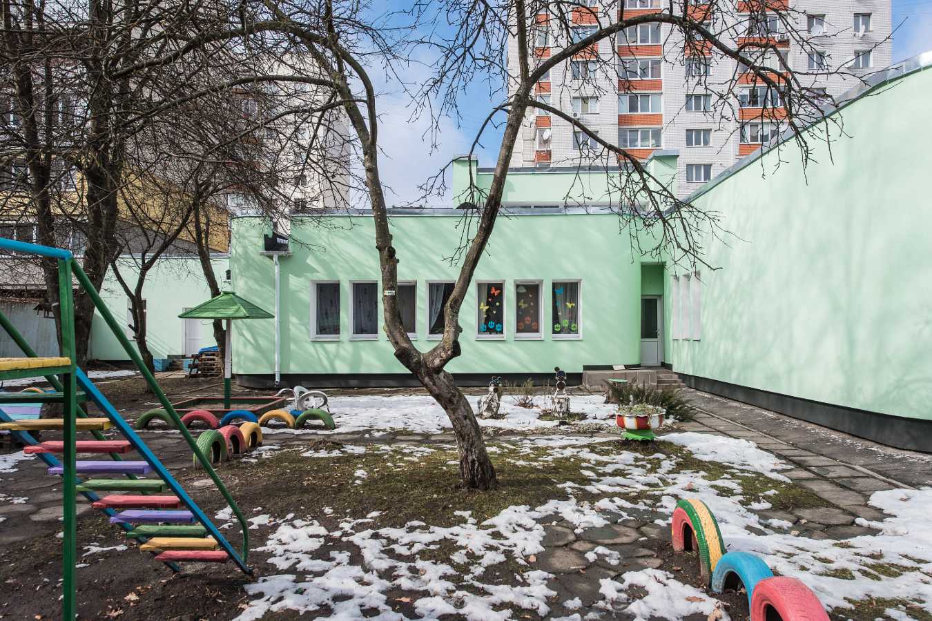 Стан після Капремонт дитячого садочка Пізнайка Хмельницький Капітальний ремонт будівлі ДНЗ №54 «Пізнайко», м.Хмельницький, 2018-2019р.